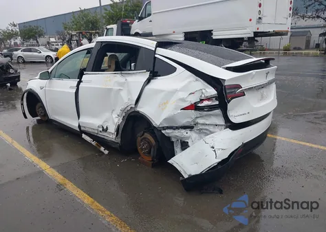 2016 Tesla Model X 60D/70D/75D/90D/P100D from USA, damaged, VIN 5YJXCBE2XGF008744